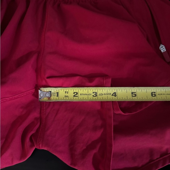Red lululemon track that shorts size 4 - Picture 4 of 4